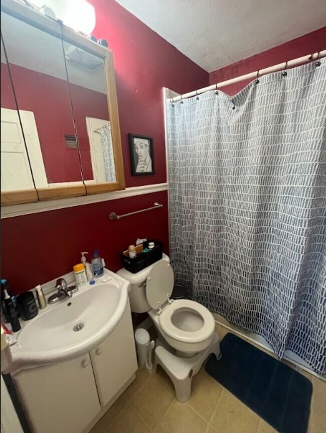 Foto del edificio - 1750 Vermont St