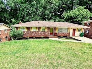 Building Photo - 2712 Sherlock Dr