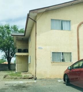 8311 Trumbull Ave SE