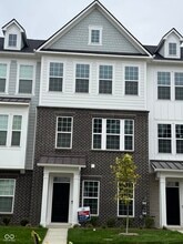 Building Photo - 14548 Elsmere Ln