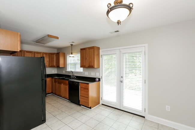 Building Photo - 3319 Westridge Ln SW