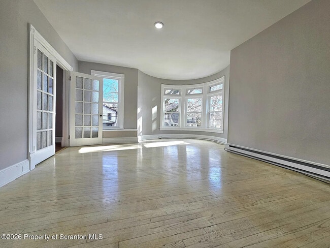 Foto del edificio - 1615 Monsey Ave