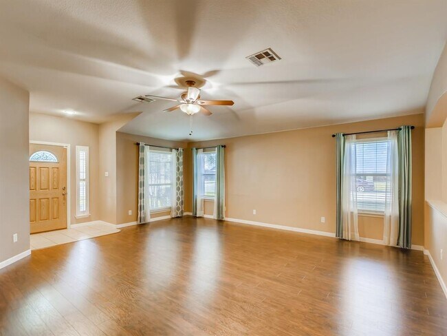 Foto del edificio - 3676 Spring Canyon Trail