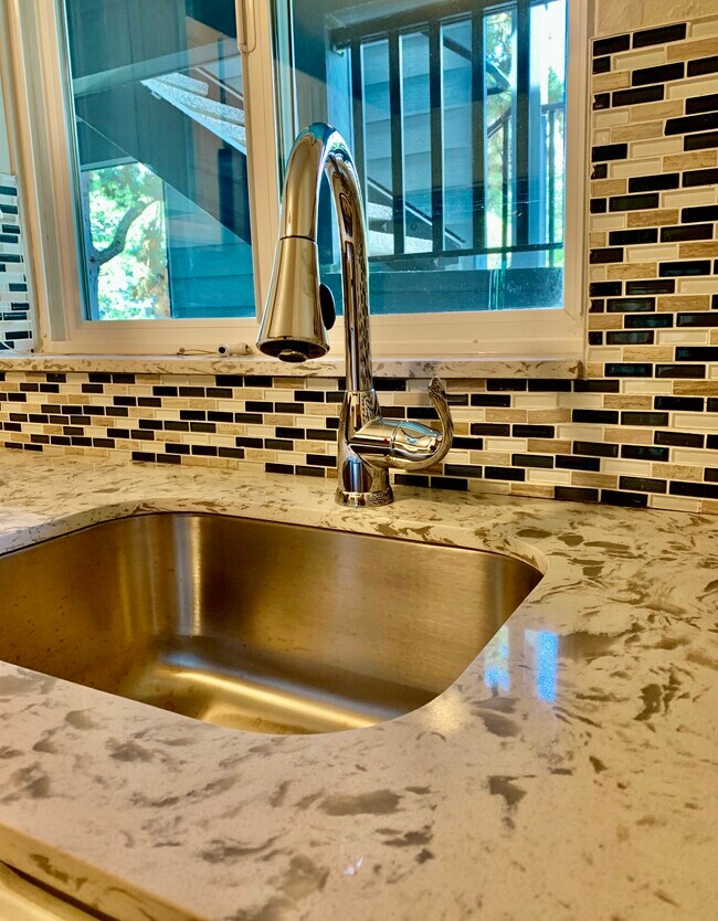 Foto del edificio - 11102 NE 125th Ln