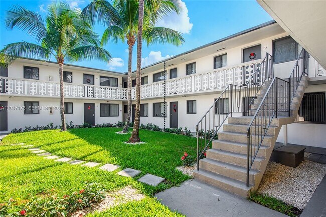 Foto del edificio - 1330 W 29th St
