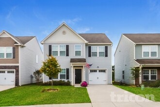 Building Photo - 635 Spencer Ln