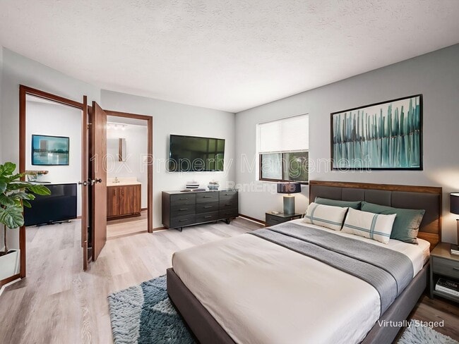 Foto del edificio - 8237 Goldsmith Dr