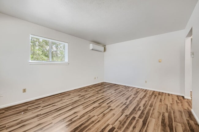 Photo - 720 Pierce Street Apartment