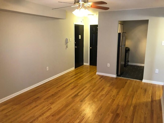 Foto del edificio - 2107 W Cary St