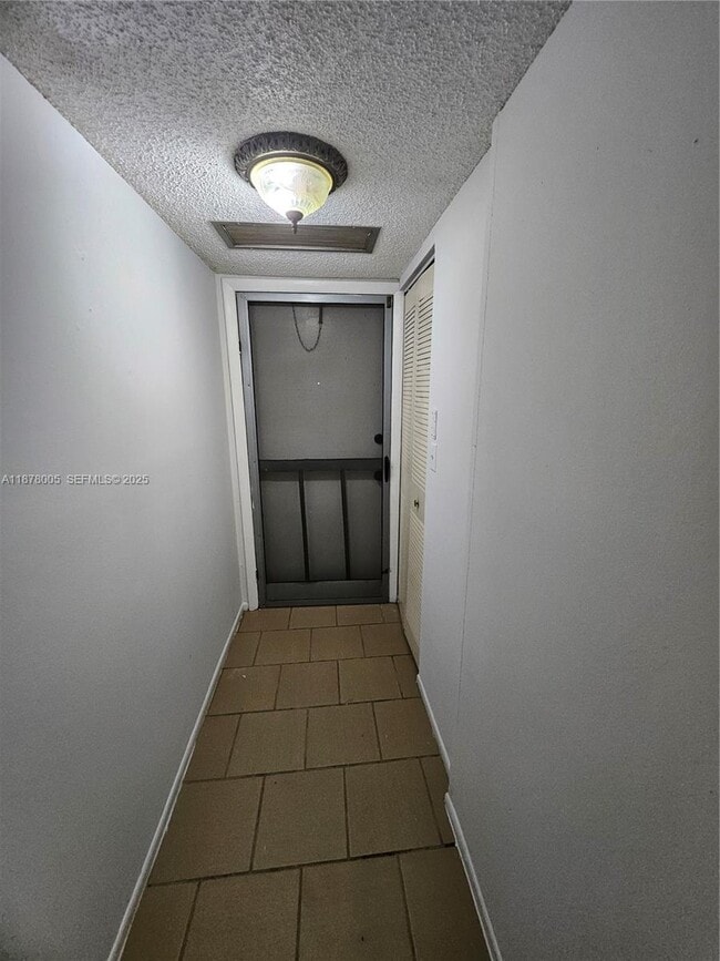 Foto del edificio - 7820 S Colony Cir