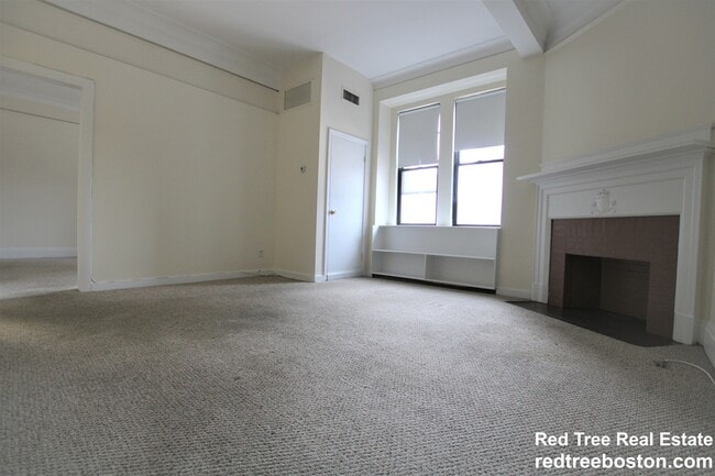Building Photo - 62 Boylston St