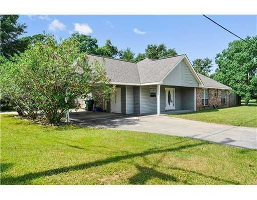 Foto principal - 810 E Old Pass Rd