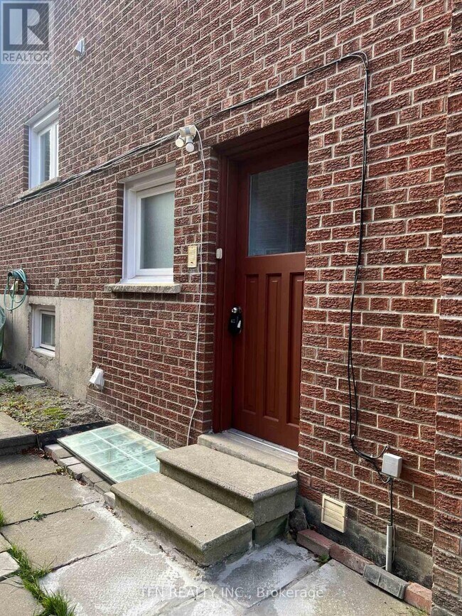 Building Photo - 23 Beardmore Crescent