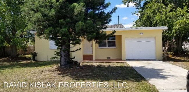 Foto del edificio - 3 br, 1 bath House - 3074 Dolan Rd