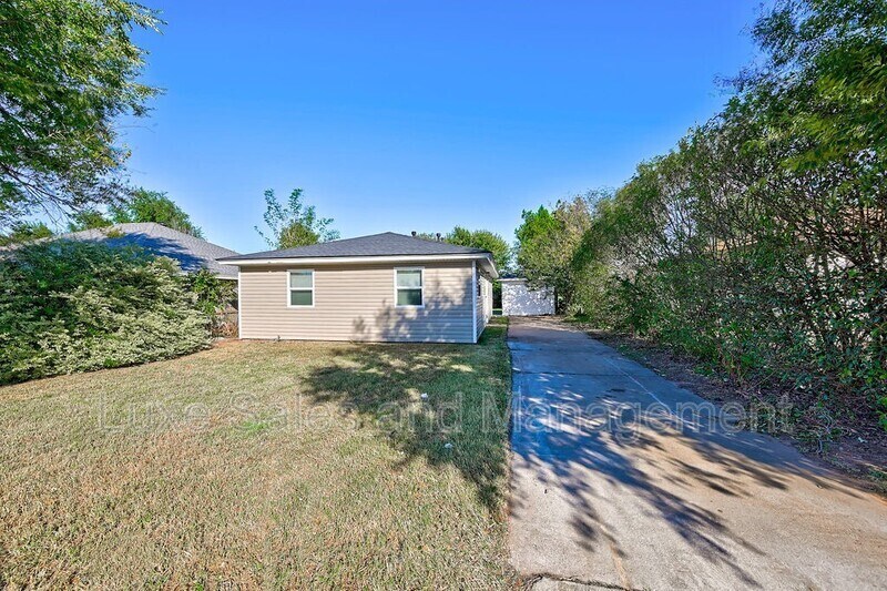 Foto principal - 905 S 2nd St