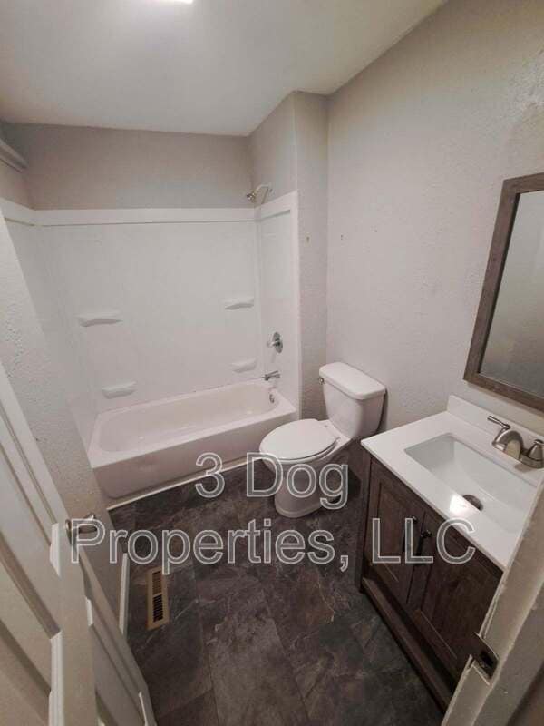 Foto del edificio - 412 N Hawthorne St