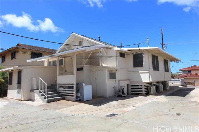 Building Photo - 3258 Kaimuki Ave