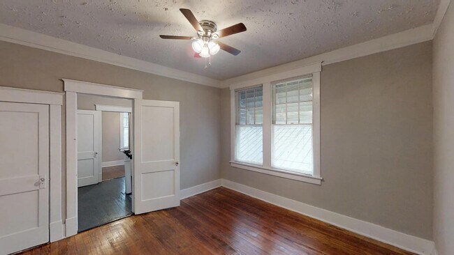 Building Photo - 1117 E 38th St