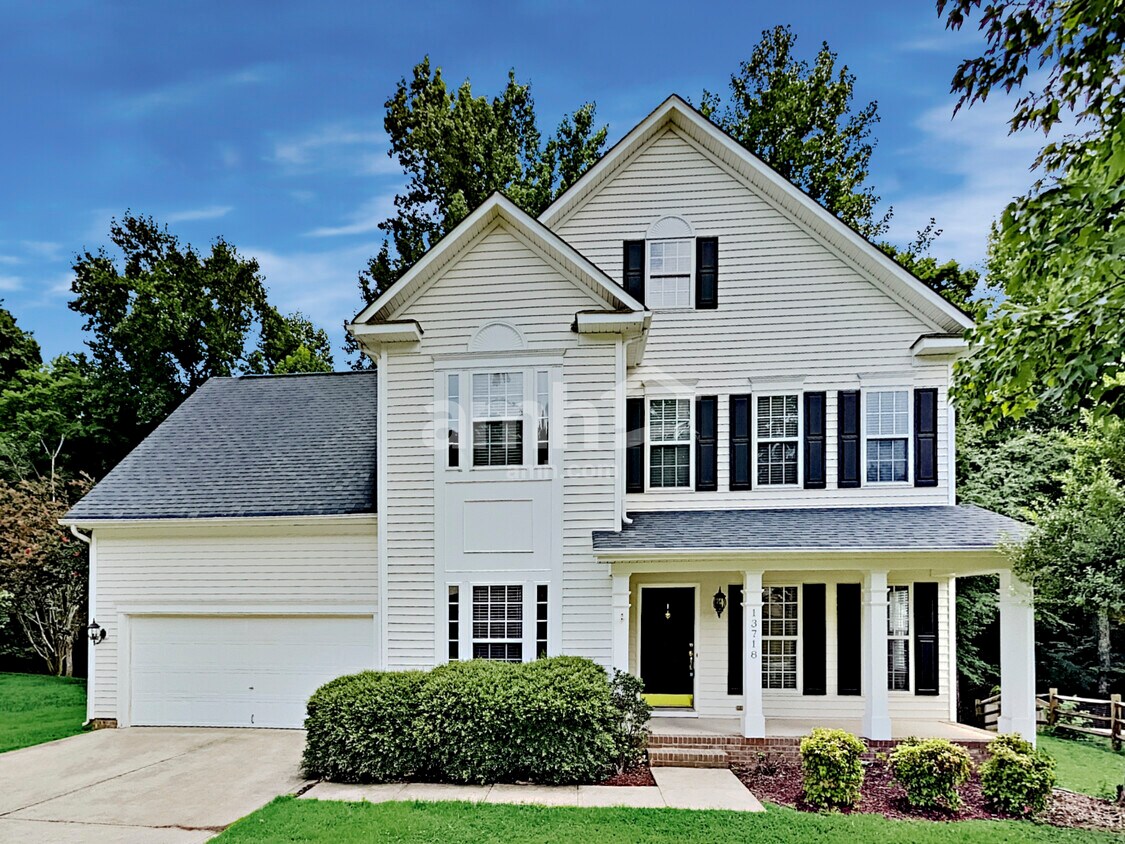 13718 Bluffton Court House Rental in Pineville, NC