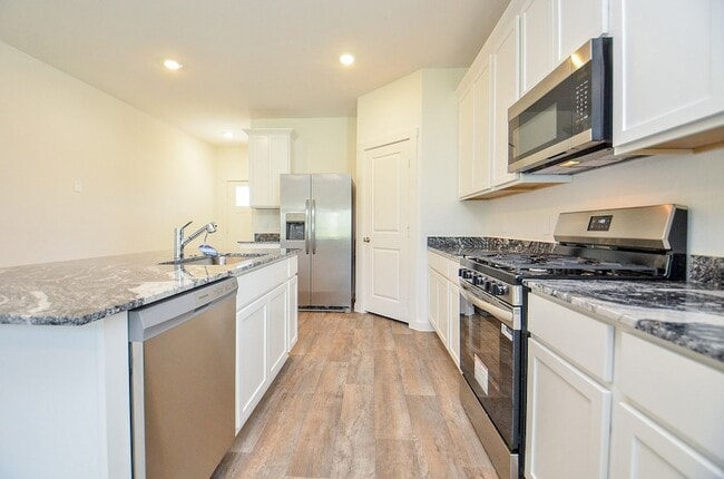 Foto del edificio - 8047 Marchese Dr