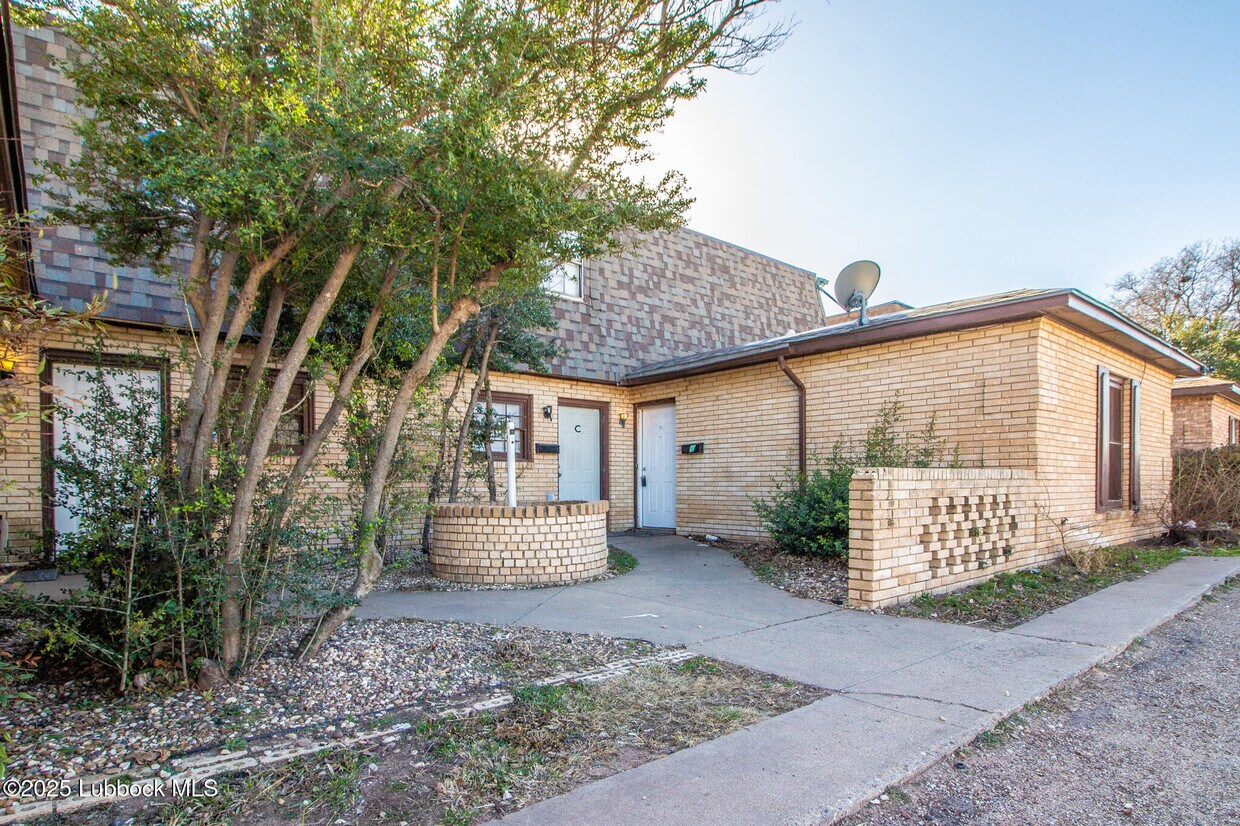 Foto principal - 2101 49th St