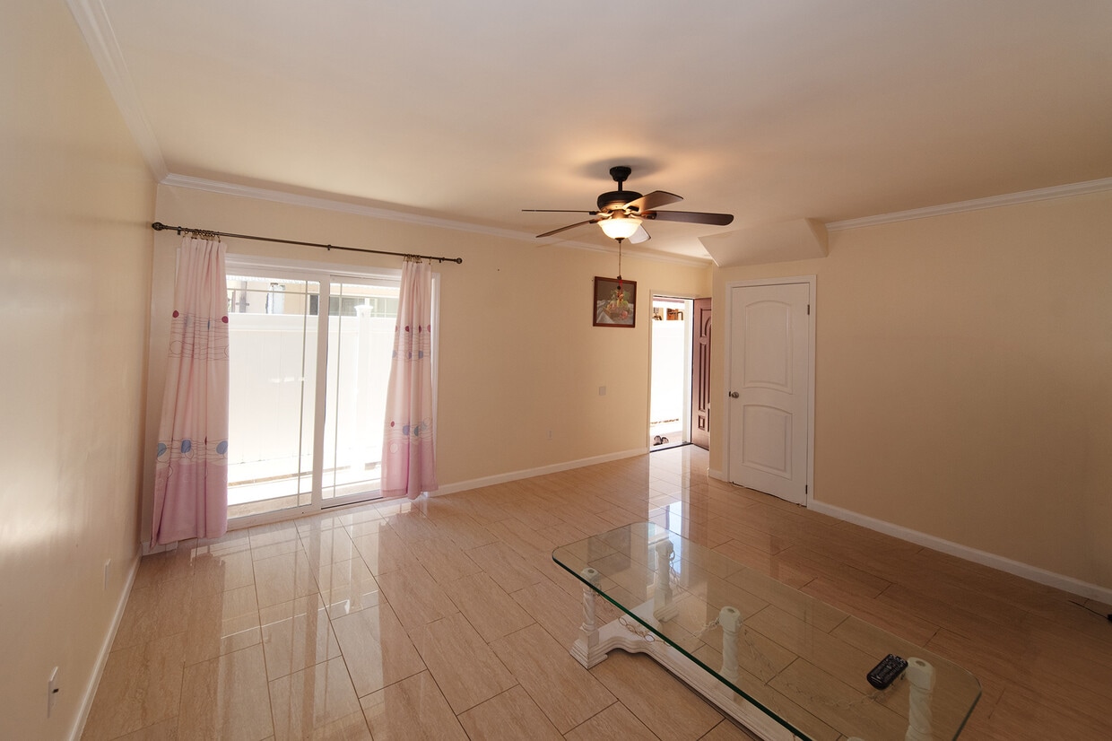Photo - 1352 8th Ave (Honolulu, HI)