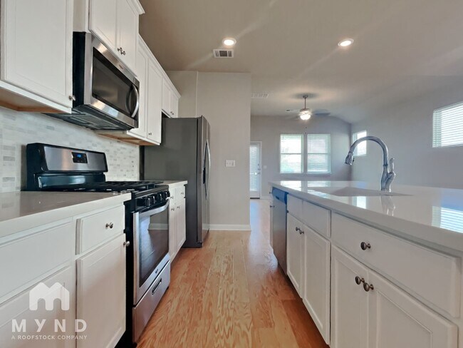 Foto del edificio - 8603 McKamy Dr