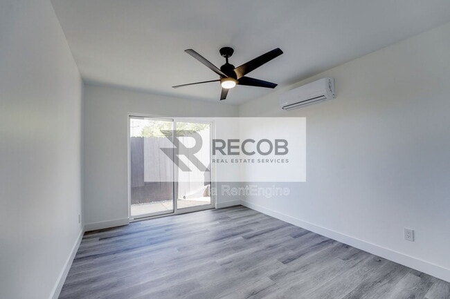 Foto del edificio - 3663 Budd St