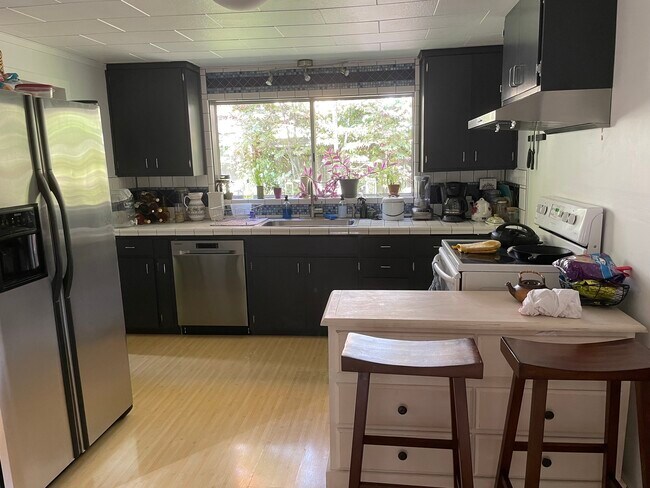 Kitchen - 743 G St