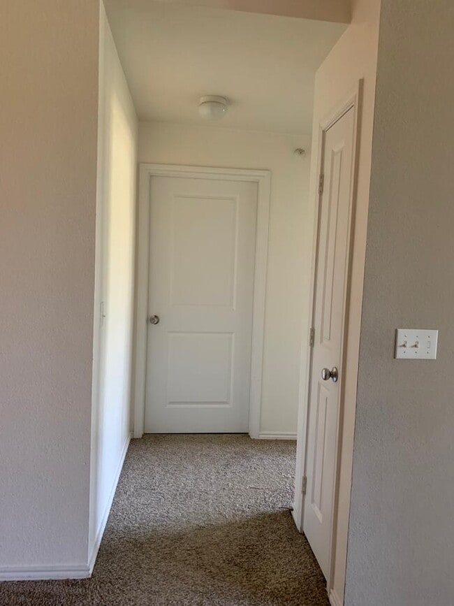 Foto del edificio - 13560 Technology Dr