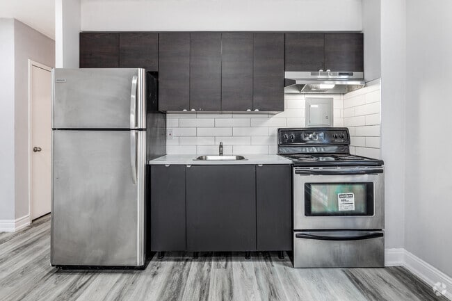 1BR, 1BA - Kitchen - Marina View Apartments