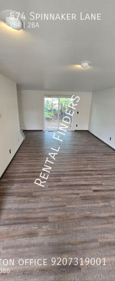 Building Photo - 574 Spinnaker Ln