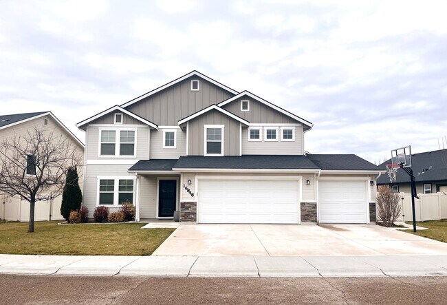 Foto del edificio - 16848 N Breeds Hill Ave