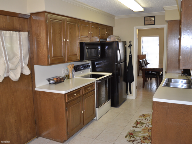 Foto del edificio - 3 br, 2 bath House - 3606 Colgate Ave