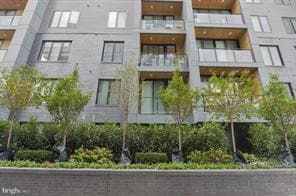 Building Photo - 1214 N American St