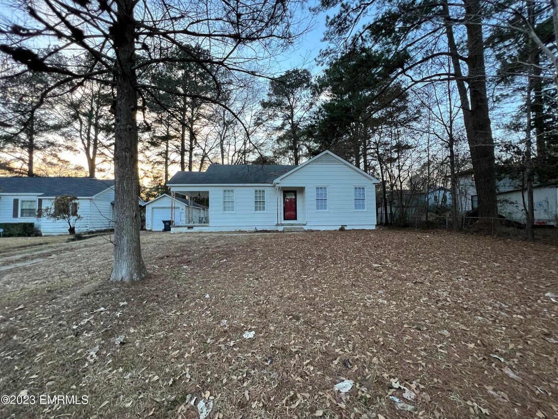 3413 Highland Ave, Meridian, MS 39307 Room for Rent in Meridian, MS