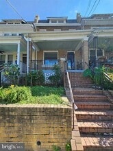 Building Photo - 5011 7th Pl NW