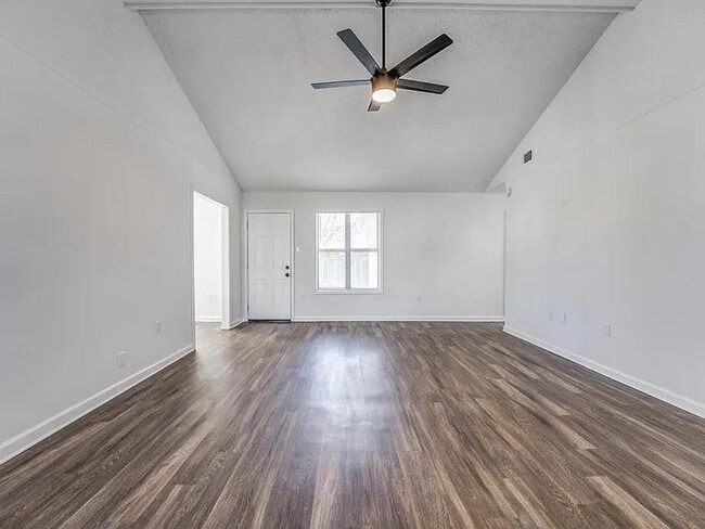 Building Photo - 4325 Water Briar Rd