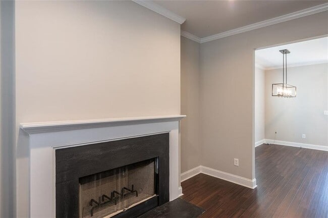 Foto del edificio - 323 Englewood Ave SE