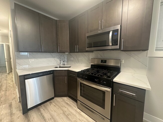 Foto del edificio - 3328 W Le Moyne St