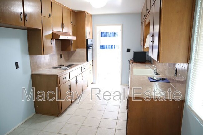 Foto del edificio - 1524 W 7th St