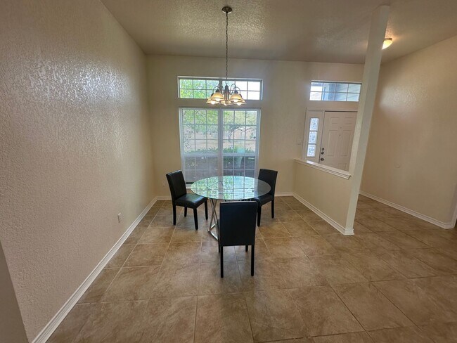 Foto del edificio - AVAILABLE NOW; APPLY TODAY AT OUR WEBSITE!!