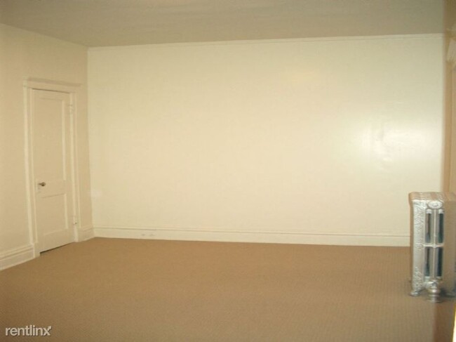 Foto del edificio - 5801-6354 S Ellis Ave