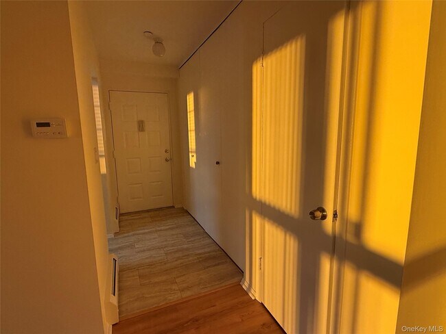 Foto del edificio - 55 N Broadway