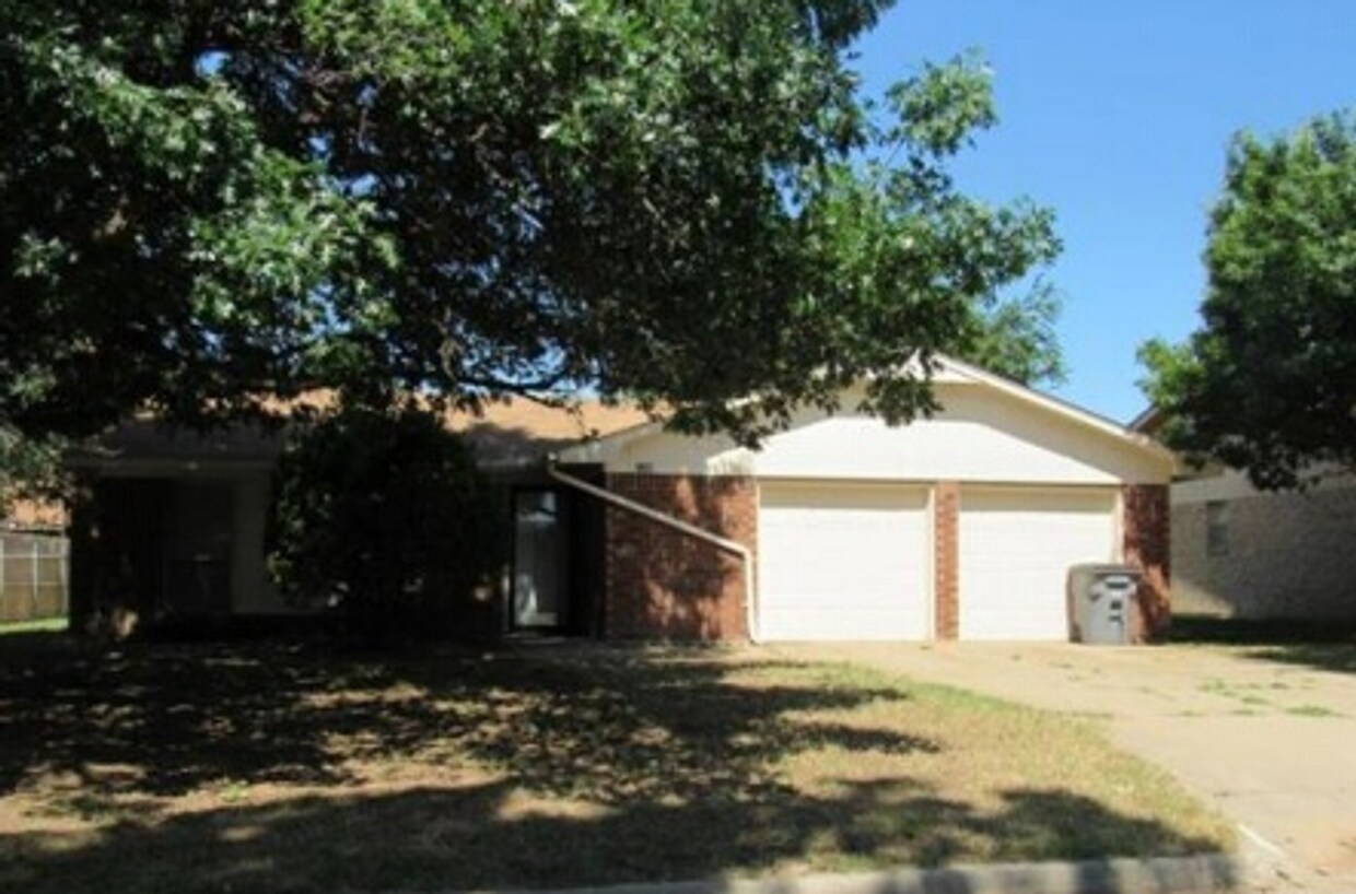 Foto principal - 2306 NW 75th St