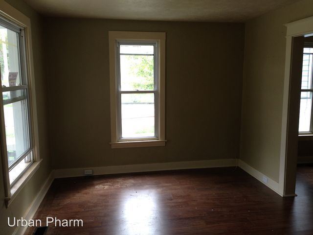 Building Photo - 1301 Davis Ave NW