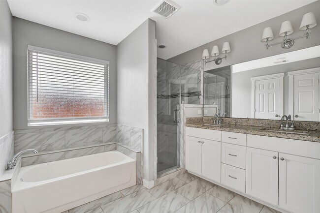 Building Photo - 315 Tilden Dr