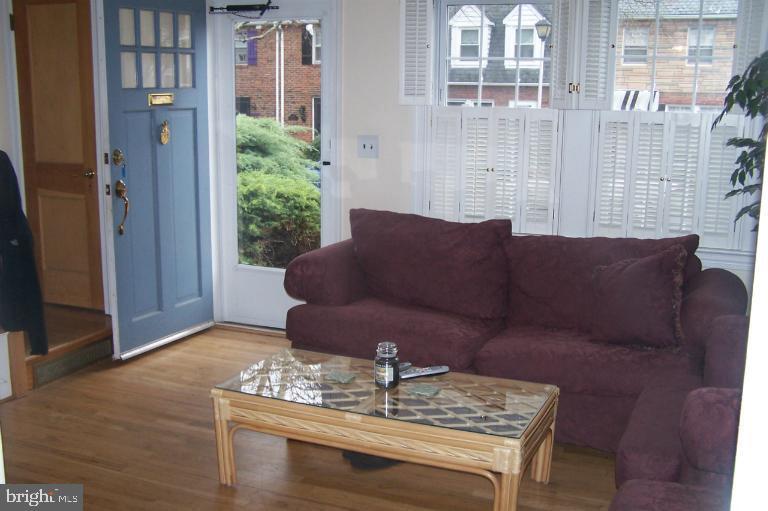 2131 N Brandywine St, Arlington, VA 22207 Townhome Rentals in