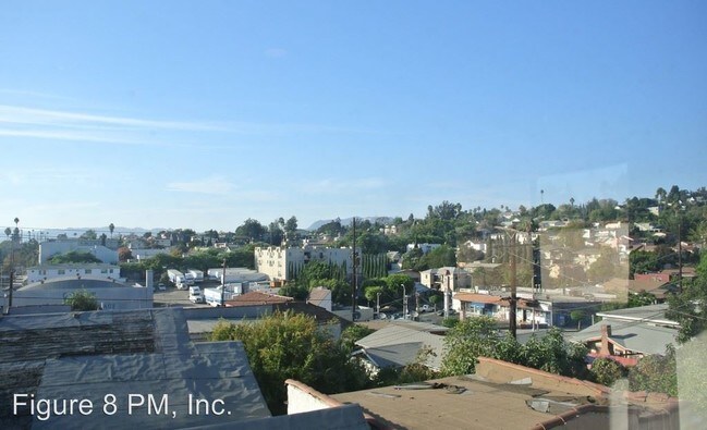 Building Photo - 601 N Vendome St