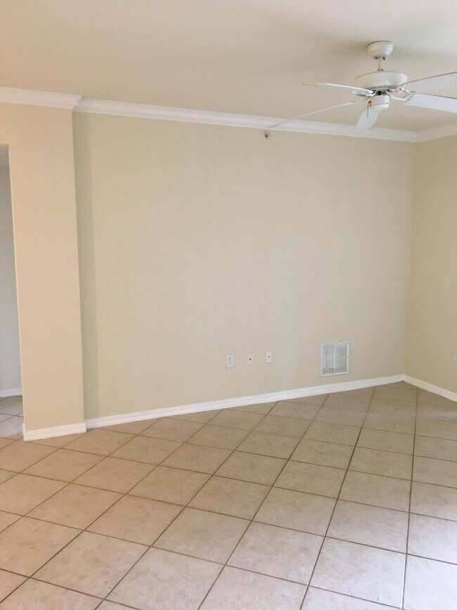 Building Photo - 6410 Emerald Dunes Dr